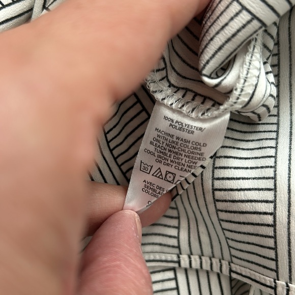 Ann Taylor long Sleeve Striped Tie Waist Blouse‎ Size Small EUC - Picture 7 of 7